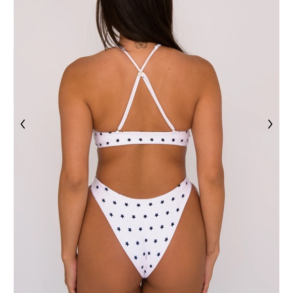 Swimsuit - Picture 5 of 7